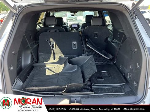 Certified 2023 Chevrolet Traverse LT w/ LT Premium Package AWD/4WD image 12
