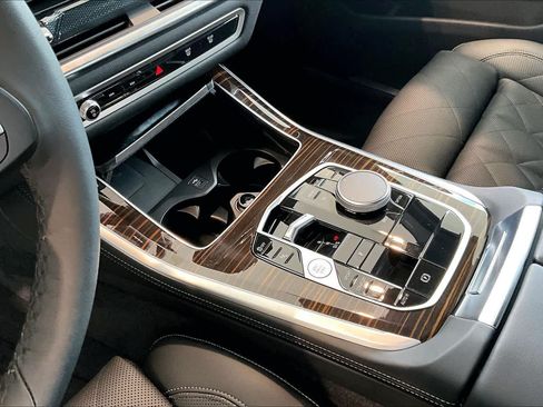 Used 2026 BMW X5 sDrive40i RWD image 18