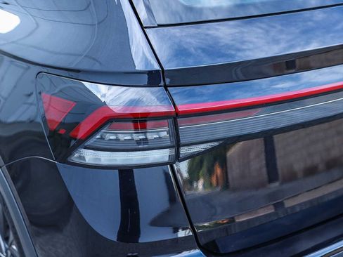 New 2026 Volkswagen Taos S image 9