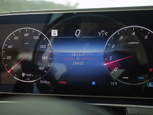 Used 2024 Mercedes-Benz Maybach GLS 600 4MATIC image 41