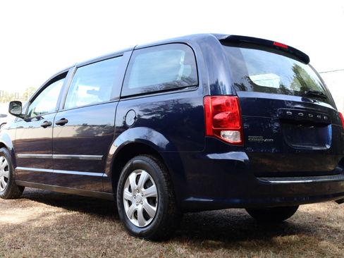 Used 2016 Dodge Grand Caravan American Value Package image 3