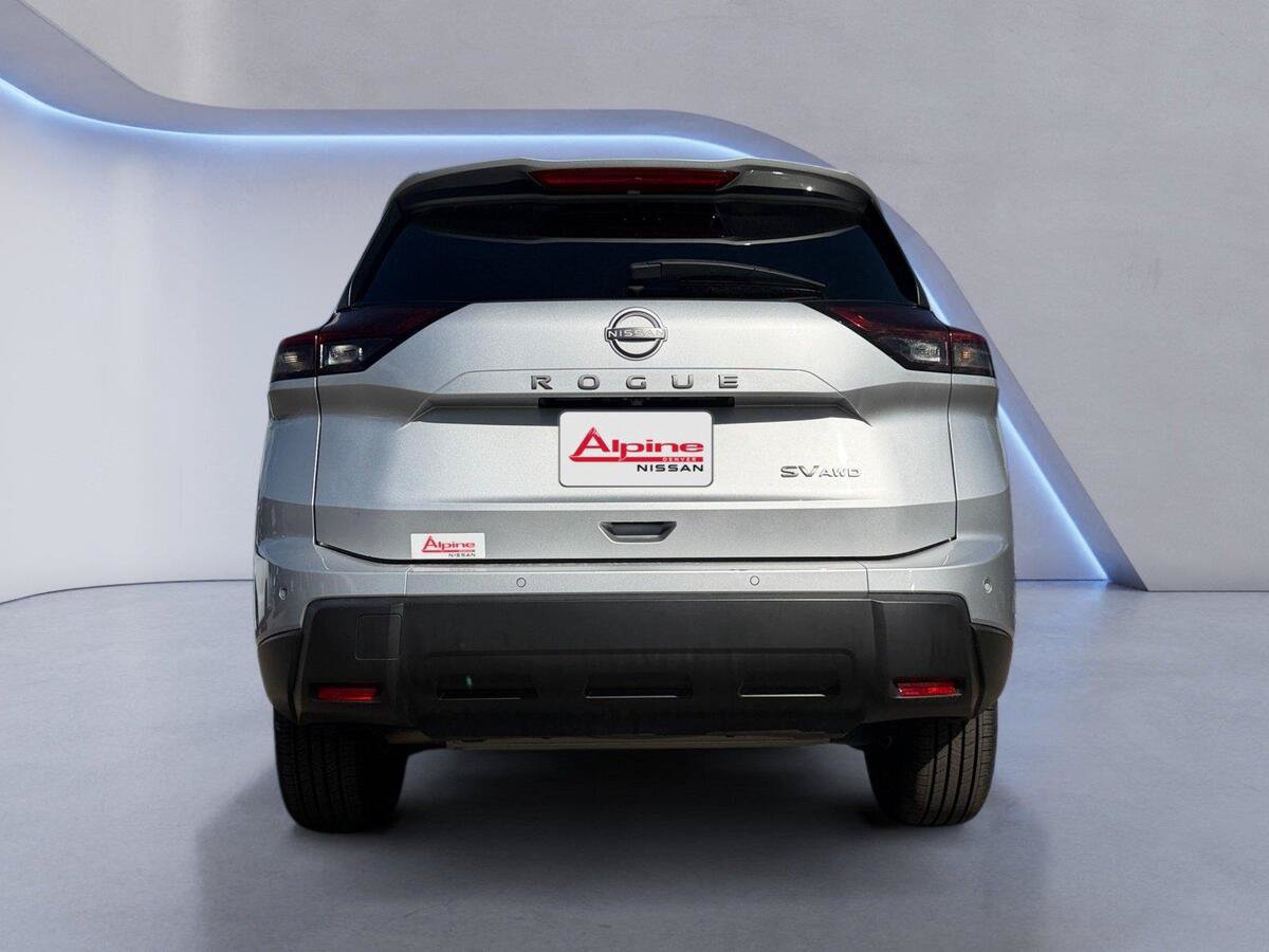Used 2024 Nissan Rogue SV AWD/4WD image 4