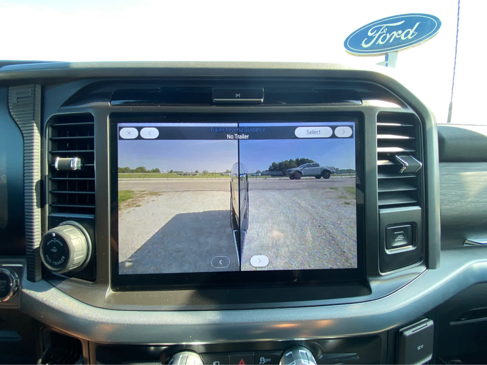 Used 2025 Ford F150 Lariat w/ Equipment Group 502A High AWD/4WD image 42