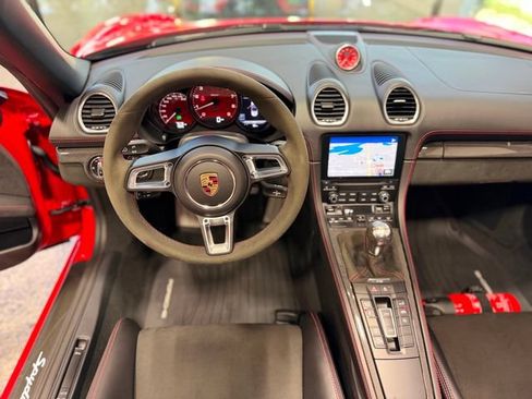 Used 2022 Porsche 718 Boxster Spyder RWD image 24