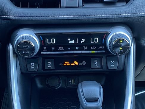 Certified 2025 Toyota RAV4 XLE w/ Convenience Package image 13