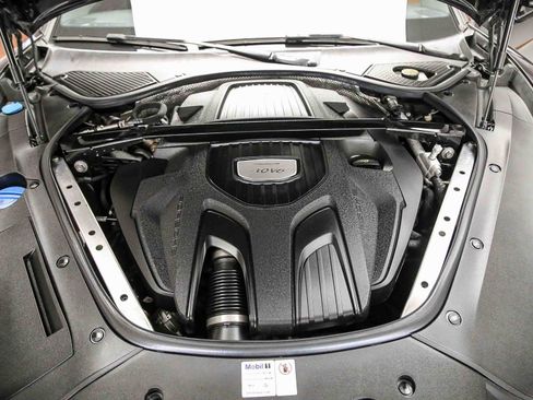 Certified 2018 Porsche Panamera RWD image 33