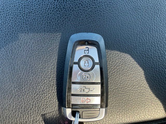 Used 2021 Ford F250 Lariat w/ Lariat Ultimate Package AWD/4WD image 20