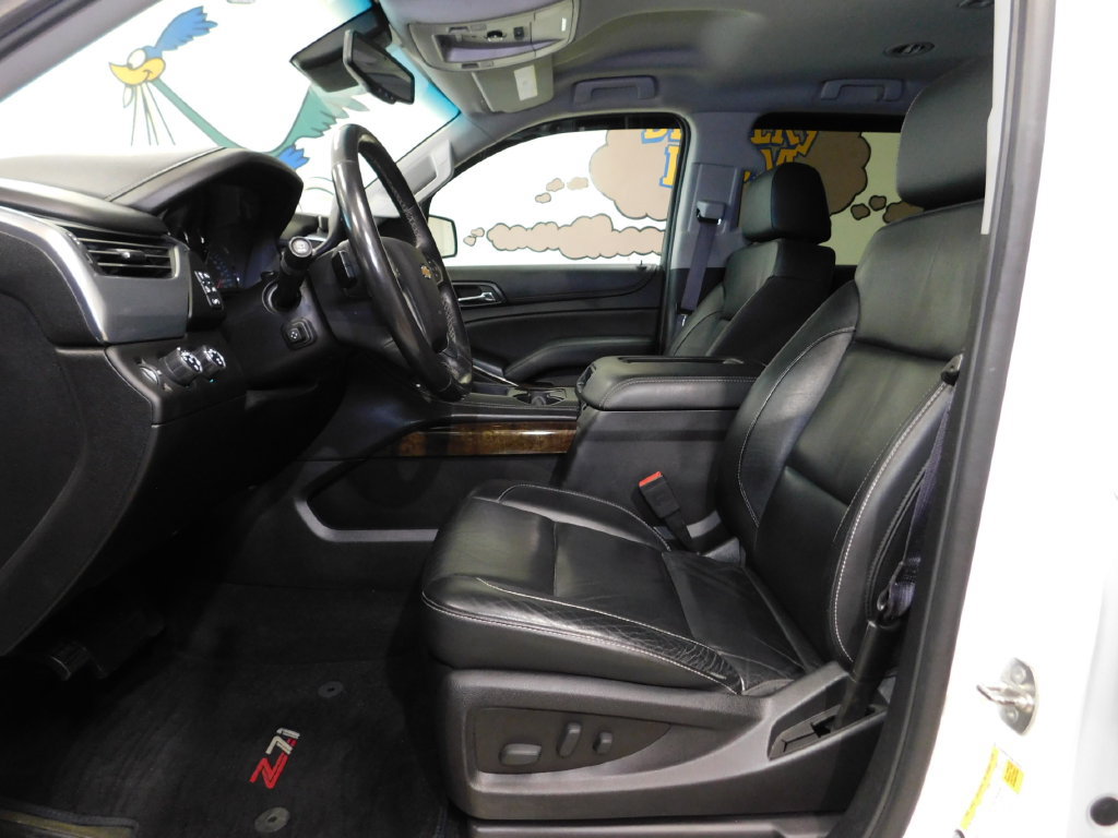 Used 2017 Chevrolet Tahoe LT w/ Luxury Package AWD/4WD image 25