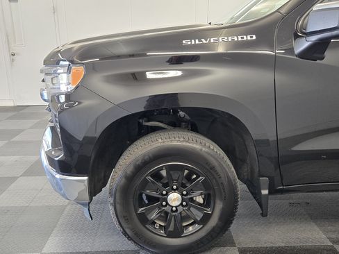 Used 2025 Chevrolet Silverado 1500 LT AWD/4WD image 8