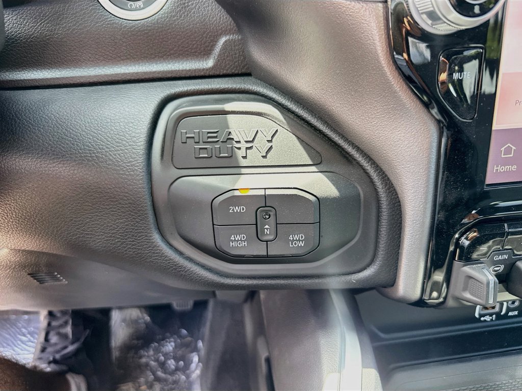 New 2026 RAM 3500 Big Horn AWD/4WD image 9