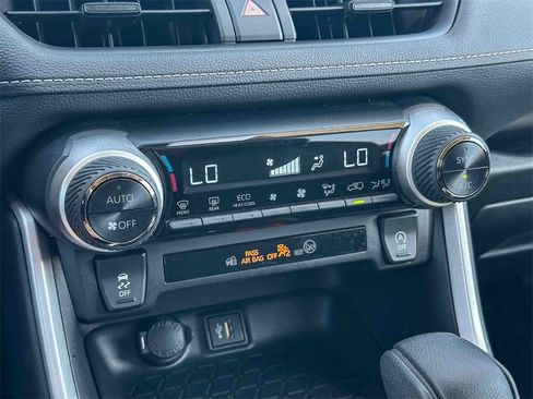 Certified 2025 Toyota RAV4 XLE image 31