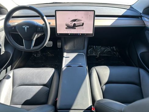 Used 2023 Tesla Model 3 Performance image 11