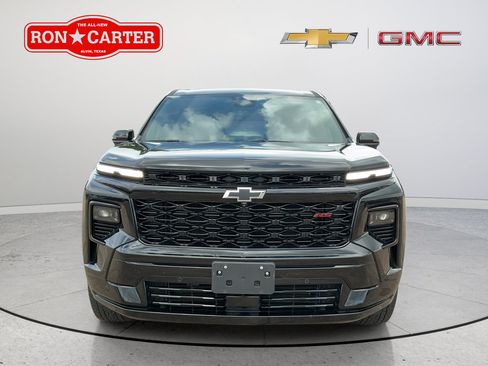 Used 2024 Chevrolet Traverse RS FWD image 2