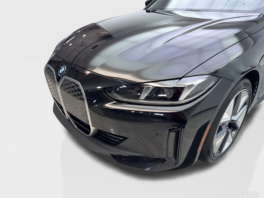 Used 2025 BMW i4 eDrive40 w/ Premium Package RWD image 17