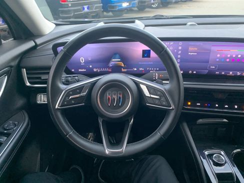 Used 2024 Buick Envision Preferred image 15