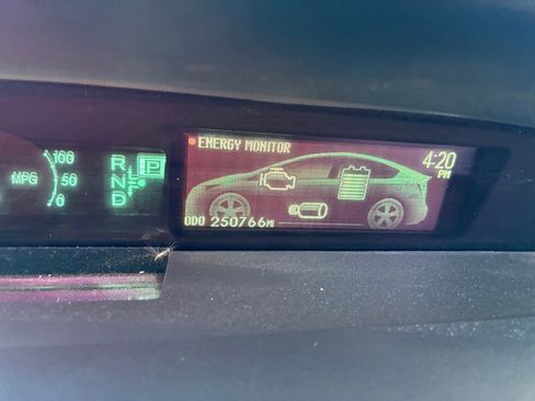 Used 2013 Toyota Prius Three image 7