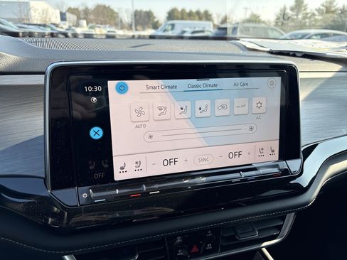 New 2026 Volkswagen Atlas Cross Sport SE image 26