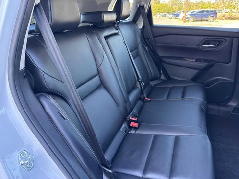 Used 2026 Nissan Rogue SL image 19