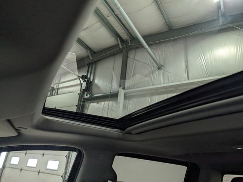 Used 2021 GMC Sierra 1500 Denali w/ Denali Ultimate Package image 27