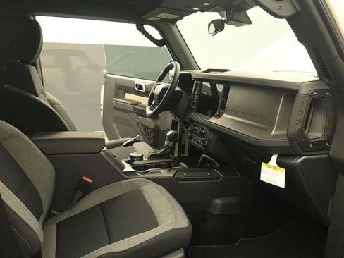 New 2026 Ford Bronco 2-Door AWD/4WD image 16