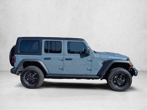 Used 2024 Jeep Wrangler Unlimited AWD/4WD image 4