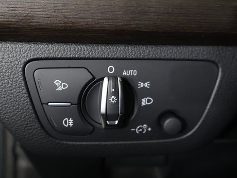 Used 2024 Audi Q5 e Premium Plus image 43