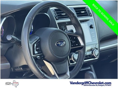Used 2018 Subaru Outback 3.6R Touring w/ Popular Package #3 AWD/4WD image 12