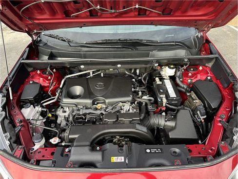 Used 2019 Toyota RAV4 XLE Premium image 33