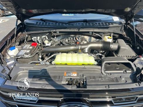 New 2025 Ford Expedition Platinum w/ Stealth Appearance Package image 24