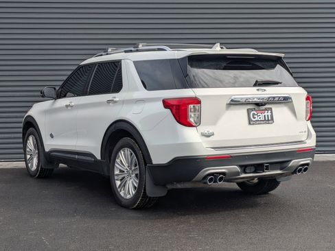 Used 2022 Ford Explorer King Ranch w/ Premium Technology Package image 7