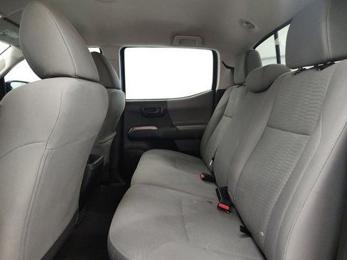 Certified 2019 Toyota Tacoma SR5 image 10