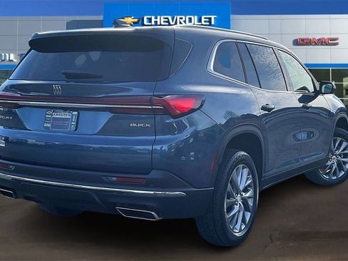 Used 2025 Buick Enclave Preferred image 6