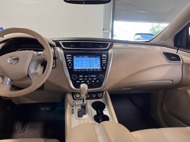 Used 2016 Nissan Murano Platinum w/ Platinum Technology Package FWD image 21