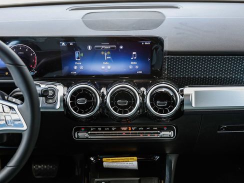 New 2026 Mercedes-Benz GLB 250 image 11