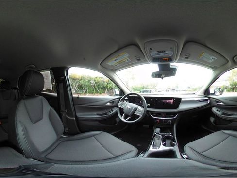 Used 2025 Buick Encore GX Preferred FWD image 41