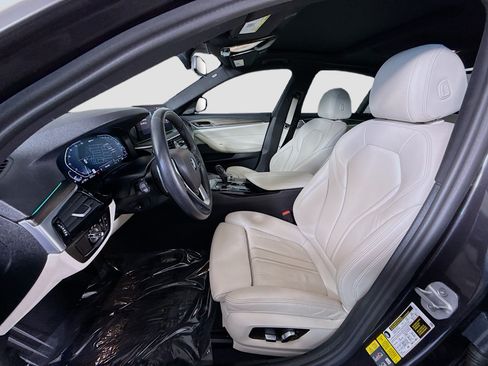 Used 2023 BMW 530e w/ Executive Package RWD image 22
