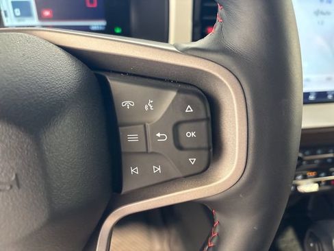 Used 2024 Ford Bronco Heritage Edition AWD/4WD image 9