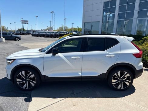 Certified 2023 Volvo XC40 B5 Plus w/ Protection Package Premier AWD/4WD image 10