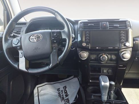 Used 2023 Toyota 4Runner TRD Off-Road Premium w/ Moonroof Package AWD/4WD image 10