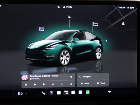 Used 2022 Tesla Model Y Long Range AWD/4WD image 37