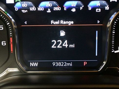 Used 2021 GMC Yukon Denali w/ Denali Premium Package image 48