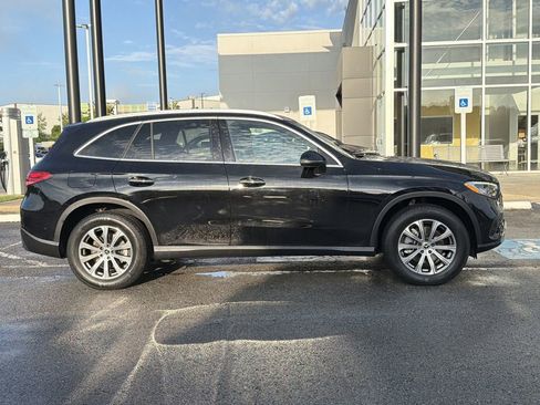 Used 2024 Mercedes-Benz GLC 300 w/ Winter Package image 3