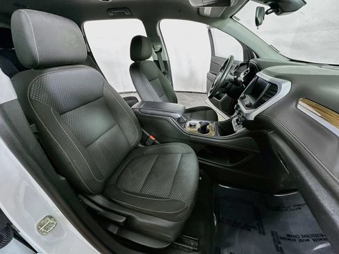 Used 2023 GMC Acadia SLE FWD image 12