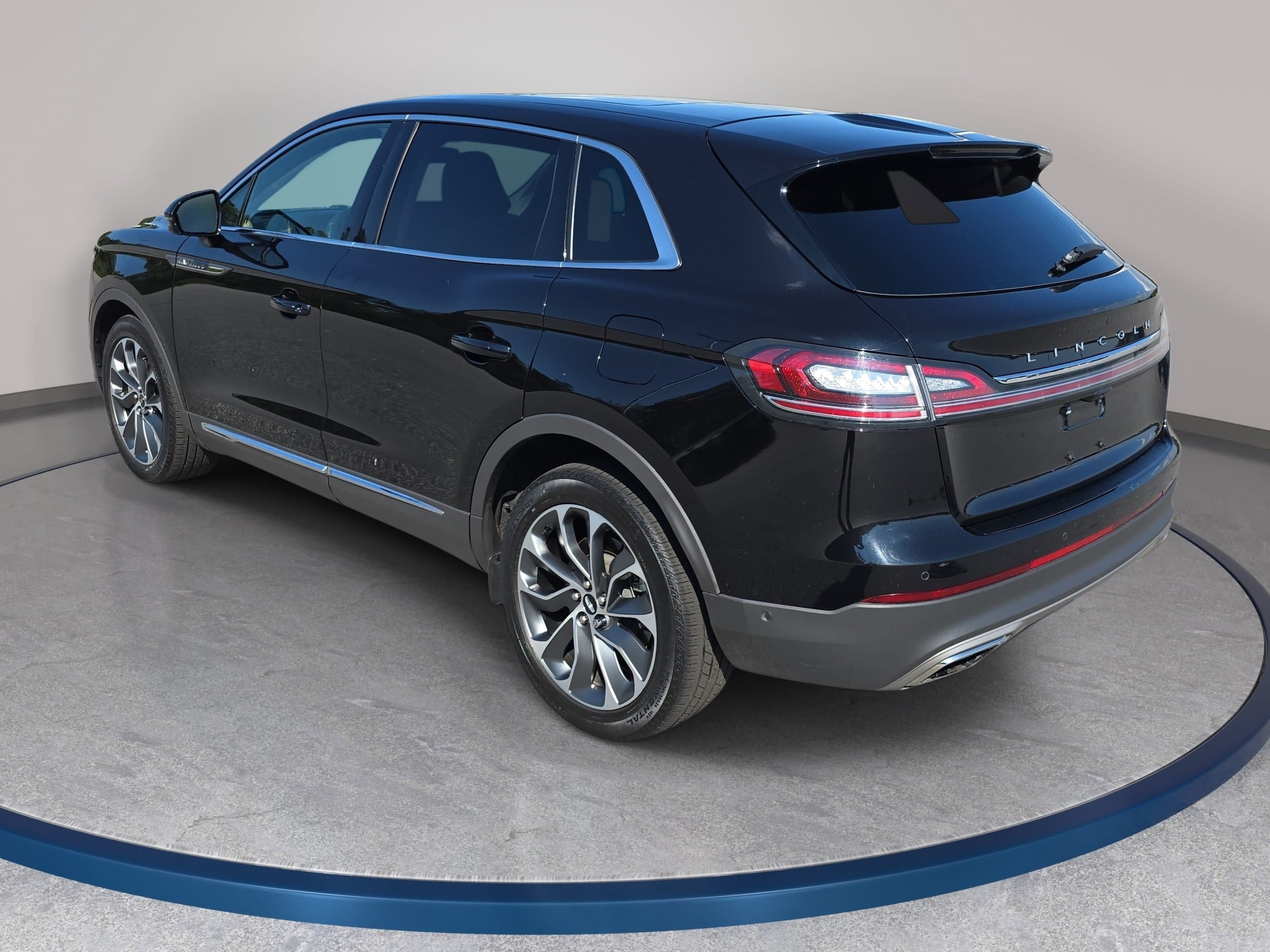 Certified 2023 Lincoln Nautilus Reserve AWD/4WD image 7