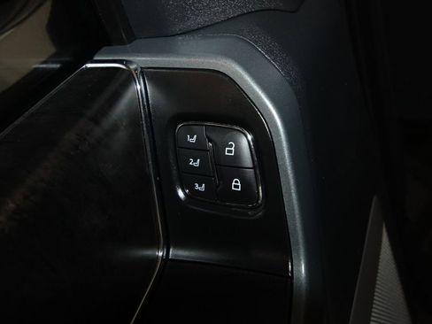 Used 2021 Ford F150 Lariat image 9