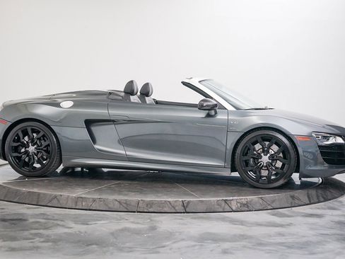 Used 2012 Audi R8 V10 AWD/4WD image 18