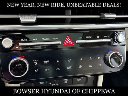 Certified 2025 Hyundai Tucson Limited image 18