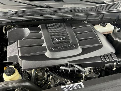 Used 2024 Nissan Titan SV w/ SV Bronze Edition Package image 32