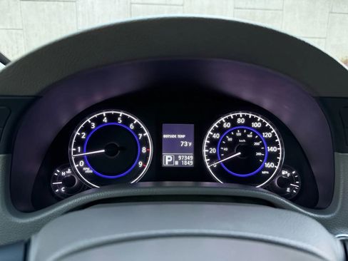 Used 2011 INFINITI G37 Journey w/ Premium Pkg image 32