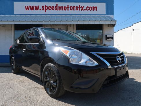Used 2018 Nissan Versa S image 6
